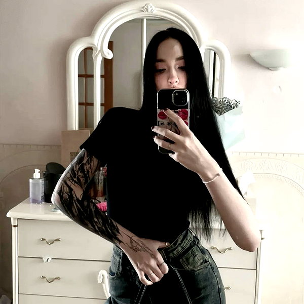 kriskaik instagram image archive image