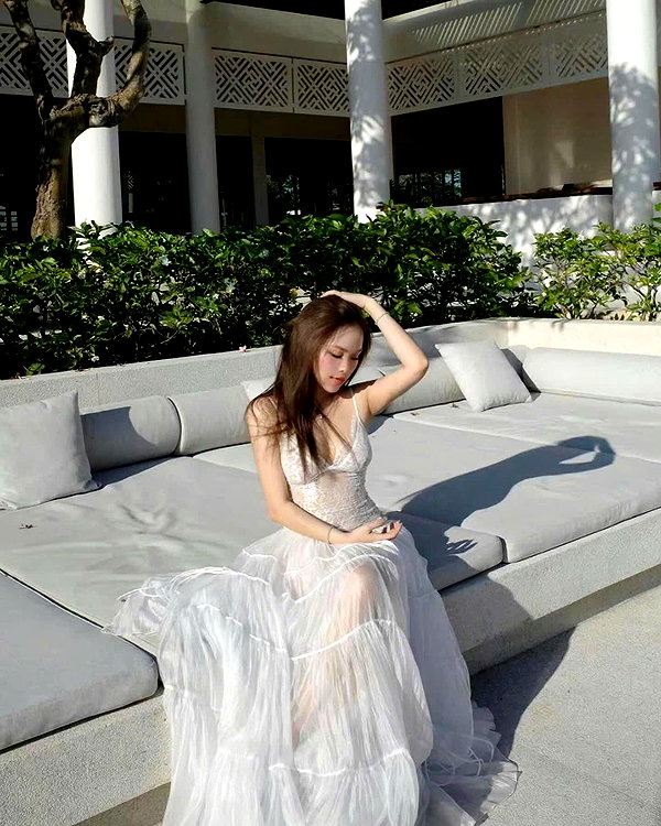 lyhythuedoxinh instagram image archive image