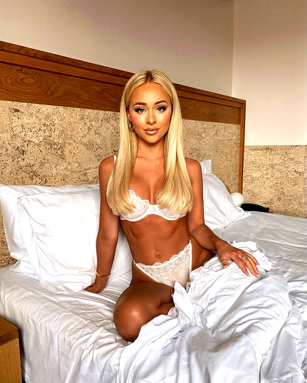 allieauton instagram image archive image