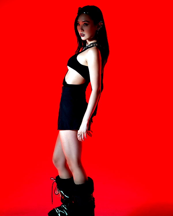 muze instagram image archive image