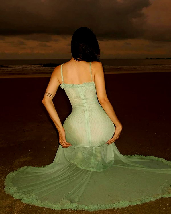 lyhythuedoxinh instagram image archive image