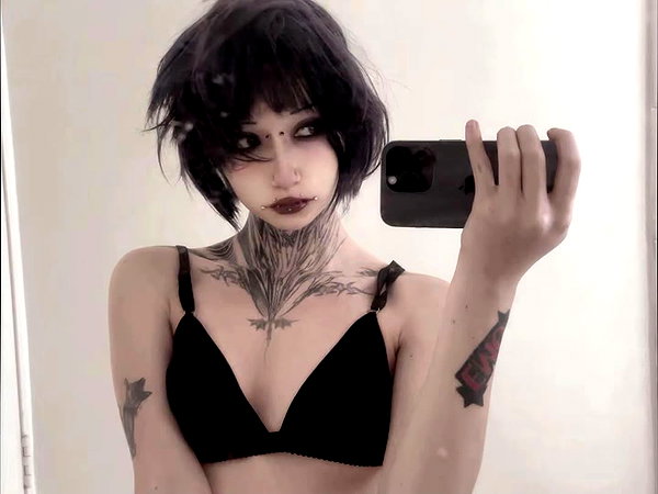 nyx_o_o_ instagram image archive image