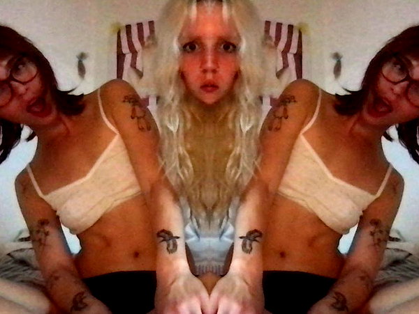 Archived image from @lolabllue on Instagram
