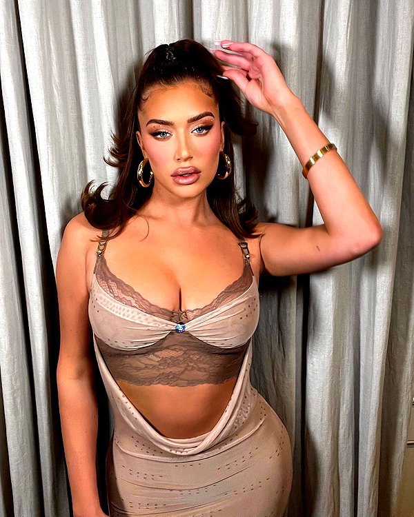 staskaranikolaou instagram image archive image
