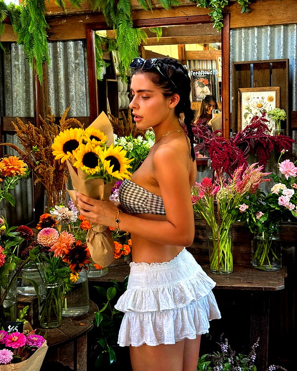 laurenhamden instagram image archive image