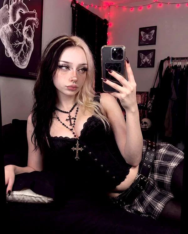 alyssaauwu instagram image archive image
