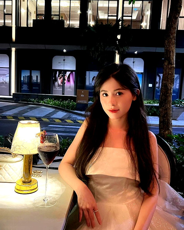lyhythuedoxinh instagram image archive image