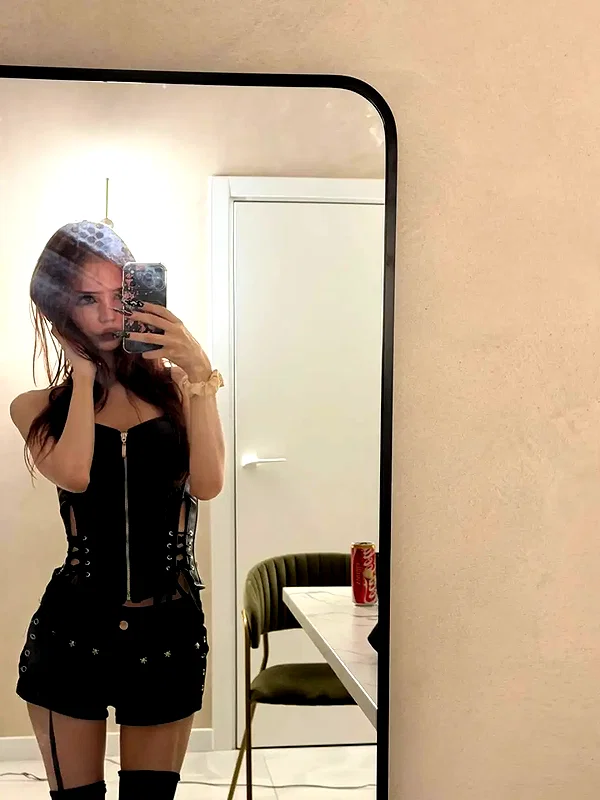 lillo.lik instagram image archive image