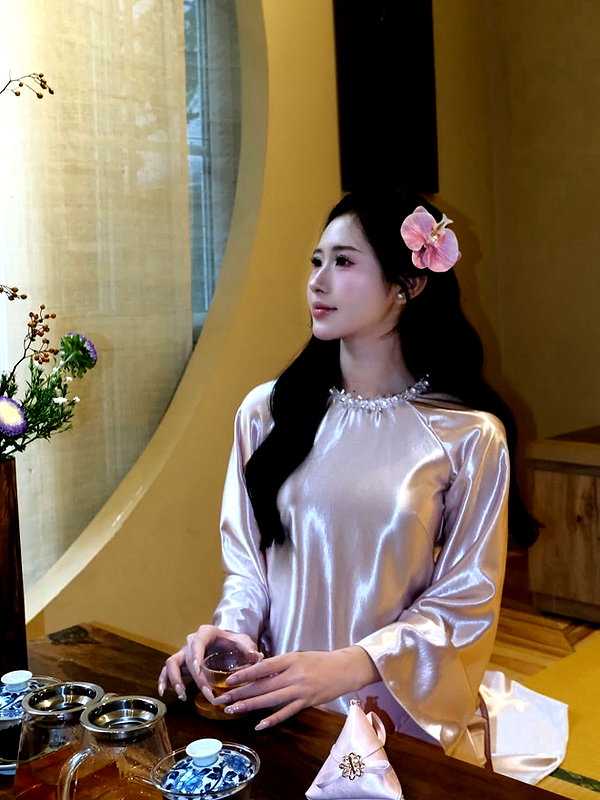 lyhythuedoxinh instagram image archive image