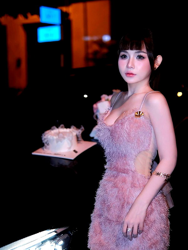 lyhythuedoxinh instagram image archive image