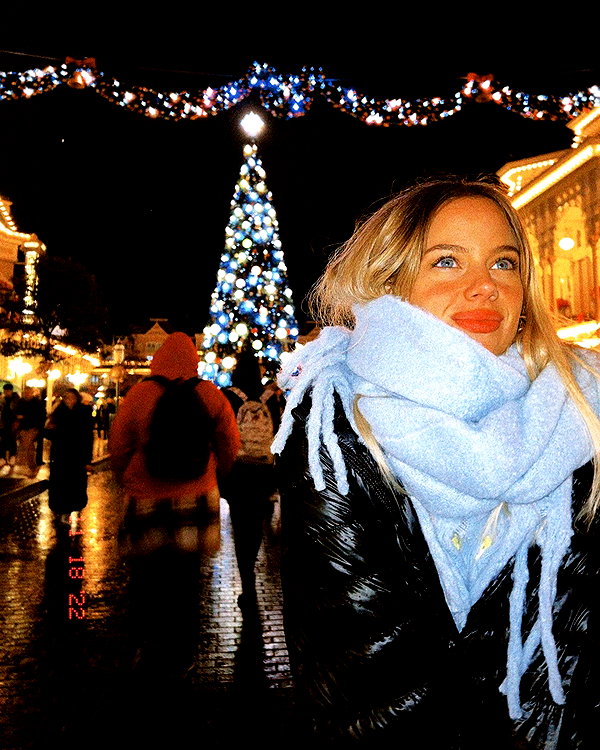barzomer instagram image archive image