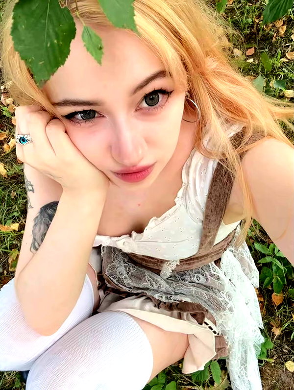 aechka.cosplay instagram image archive image