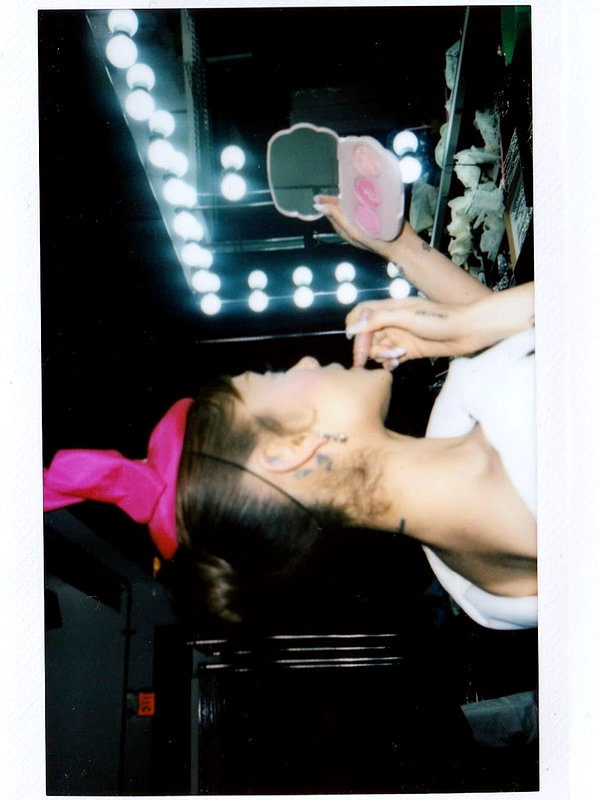 arianagrande instagram image archive image