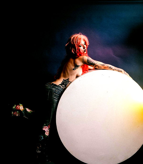 Archived image from @noyrll on Instagram