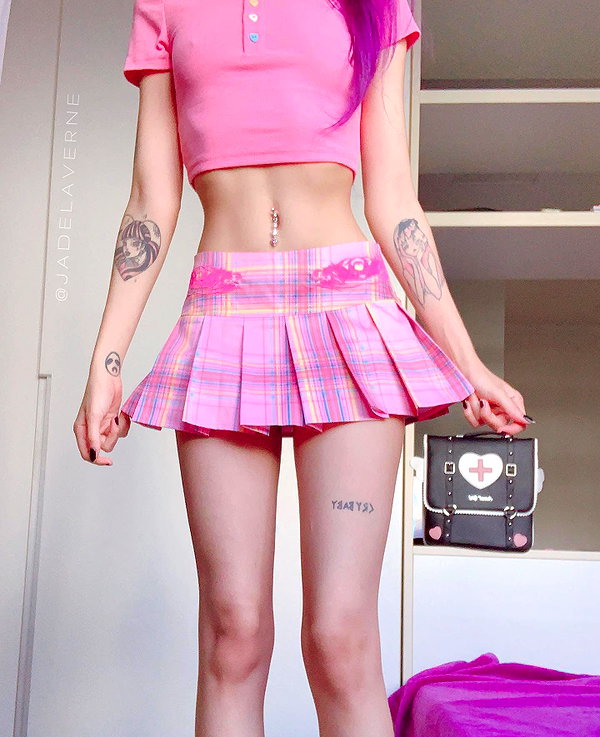 jadelaverne instagram image archive image