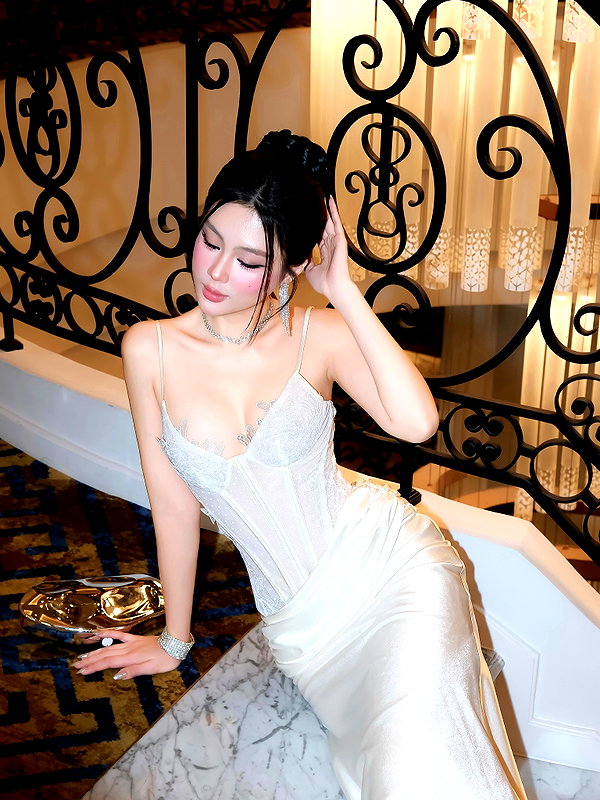 lyhythuedoxinh instagram image archive image