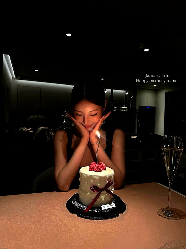 ll.lu1s instagram image archive image