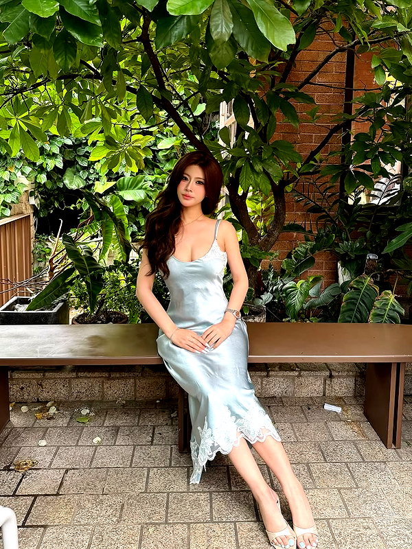 lyhythuedoxinh instagram image archive image
