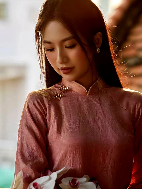 lyhythuedoxinh instagram image archive image