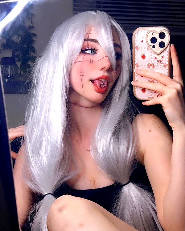 danielle.mercedie instagram image archive image