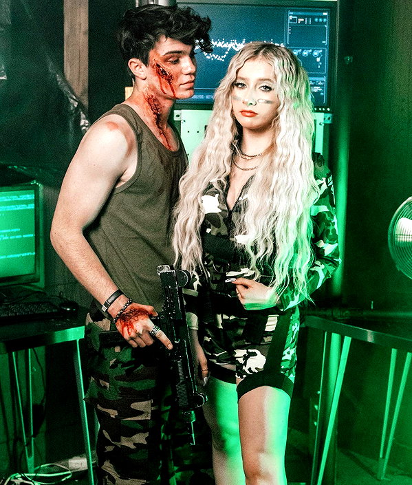 ellianawalmsley instagram image archive image