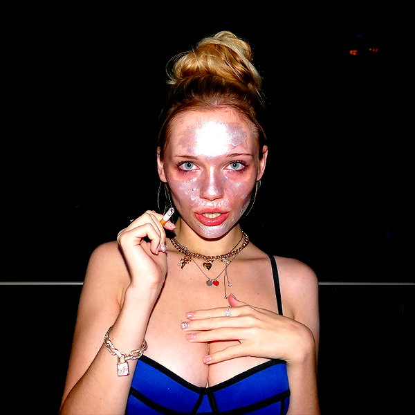 leni.bahr instagram image archive image