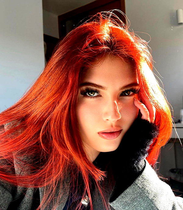 baddiesessence instagram image archive image