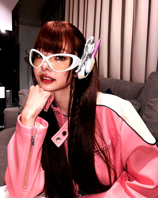 dear.zia instagram image archive image