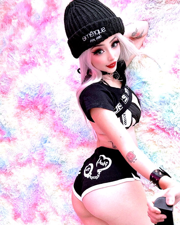 ellaexplicit_ instagram image archive image