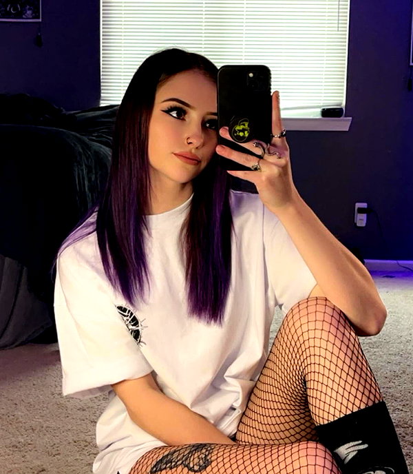megann_eliizabeth instagram image archive image