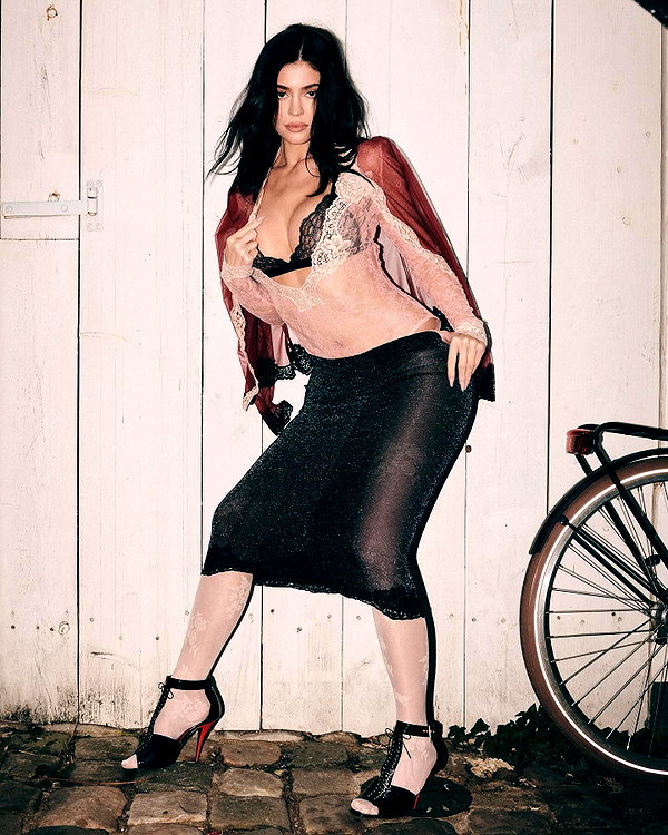kyliejenner instagram image archive image