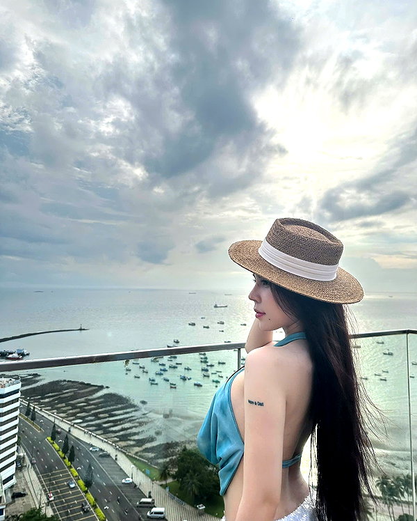 lyhythuedoxinh instagram image archive image