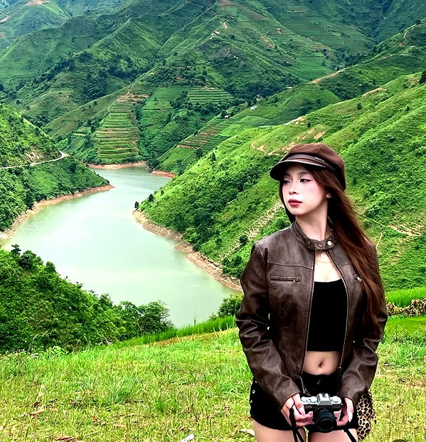 lyhythuedoxinh instagram image archive image