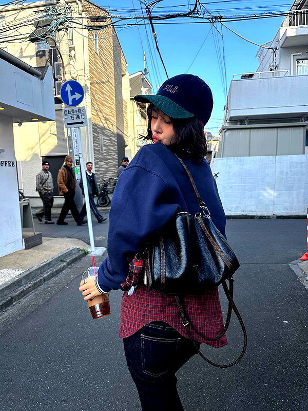 ll.lu1s instagram image archive image