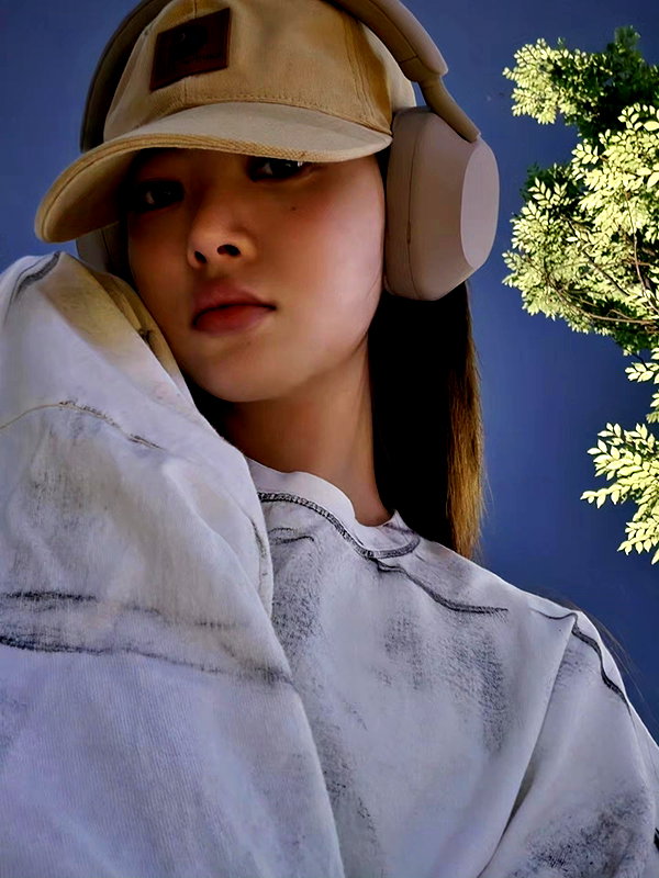 hhh.e_c.v instagram image archive image