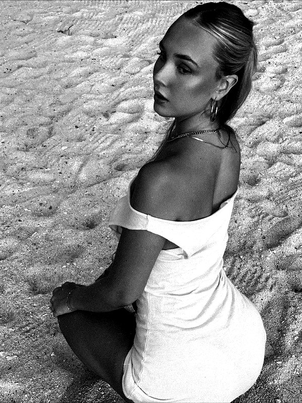 0emmamac instagram image archive image