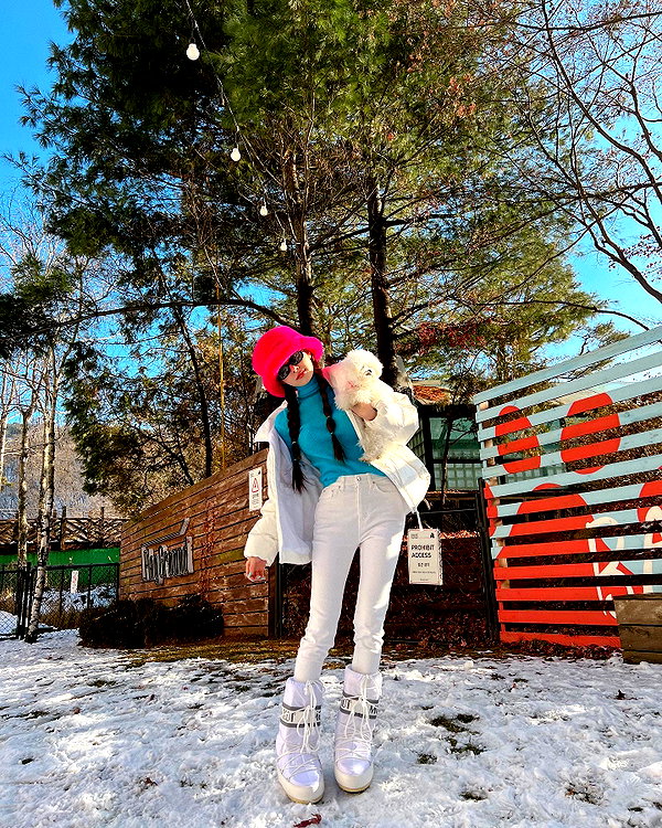 dear.zia instagram image archive image