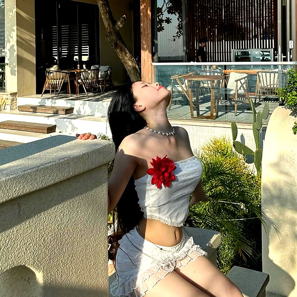 lyhythuedoxinh instagram image archive image