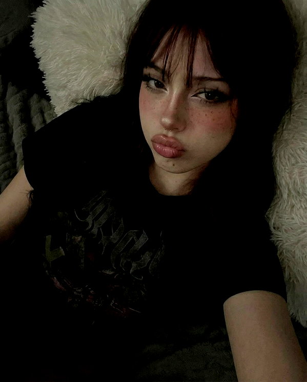 vampeess instagram image archive image
