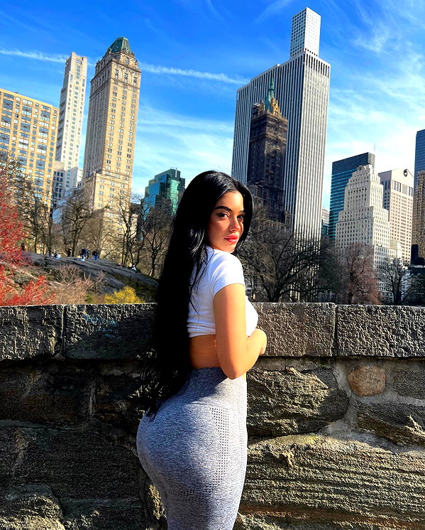 vanessa.rhd instagram image archive image