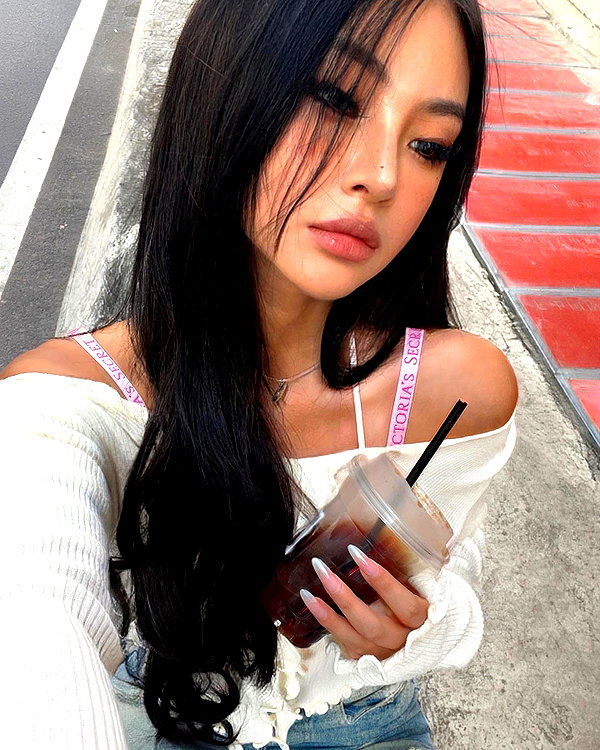ll.lu1s instagram image archive image