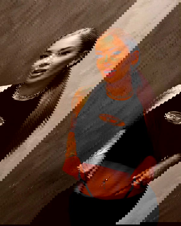 itshayleydavies itshayleydavies archive image