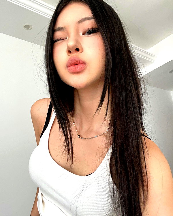 ll.lu1s instagram image archive image