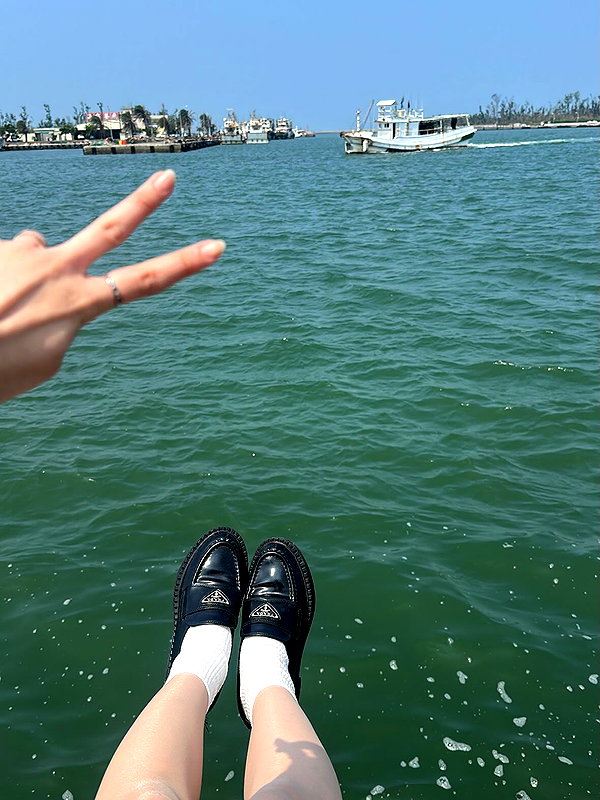xiaojie._.891218 instagram image archive image