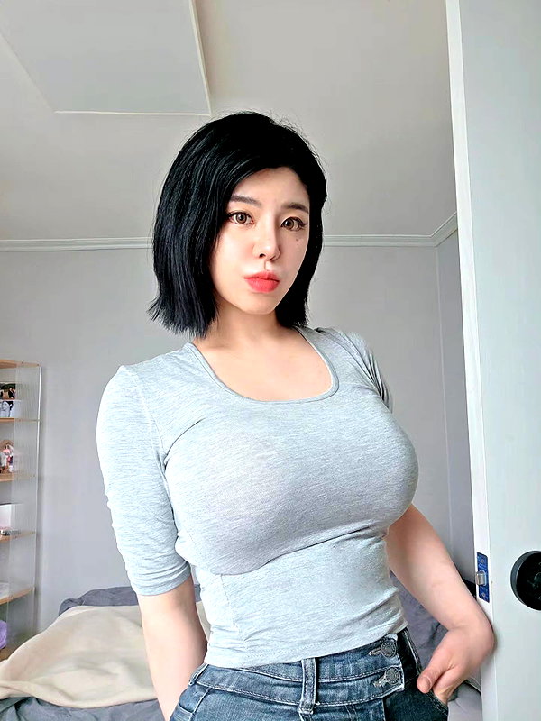 ro_bbin123 instagram image archive image
