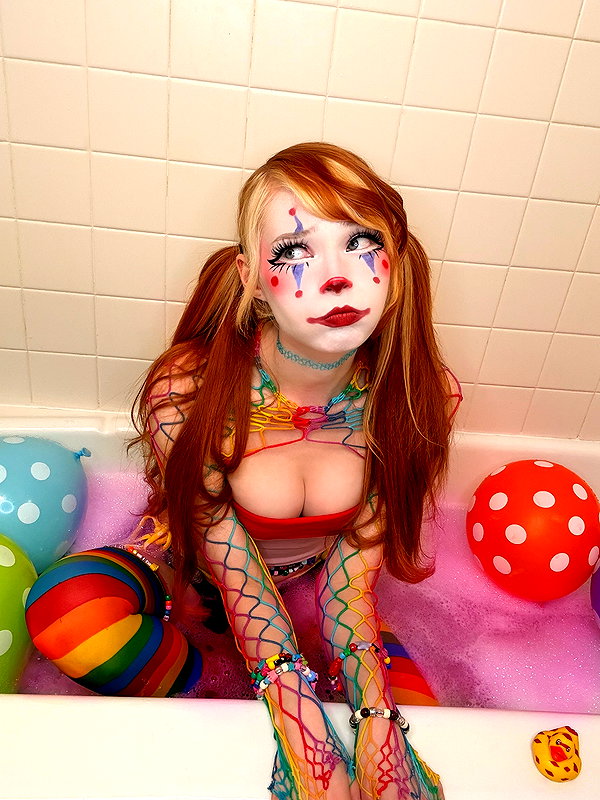 lola.luvgood instagram image archive image