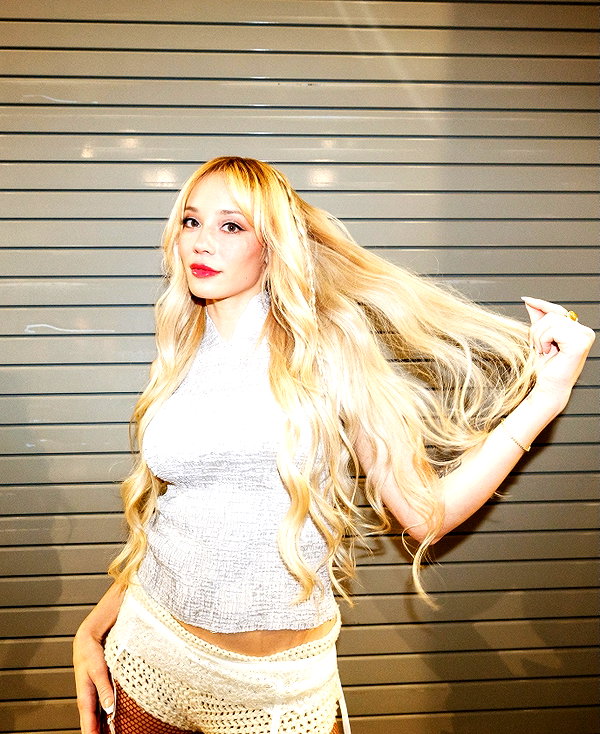 michellejoy__ instagram image archive image