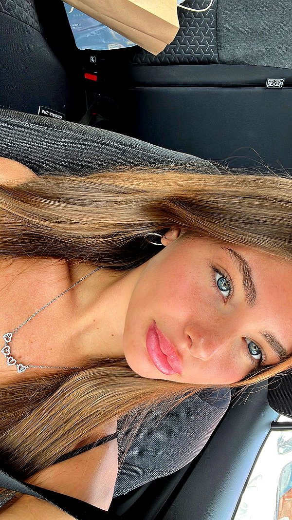 daniella_zeldis instagram image archive image