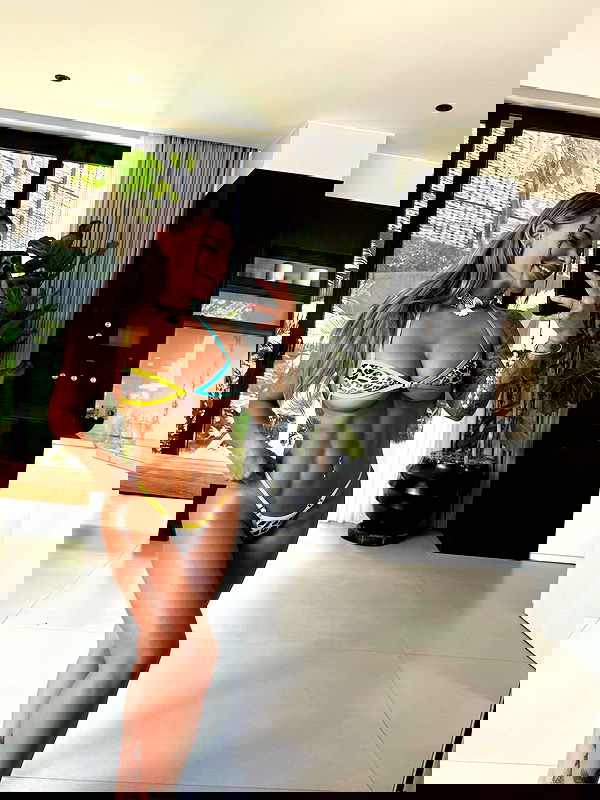 itshayleydavies itshayleydavies archive image