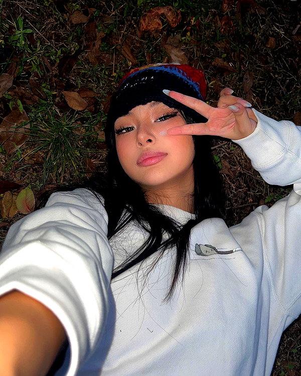 ll.lu1s instagram image archive image